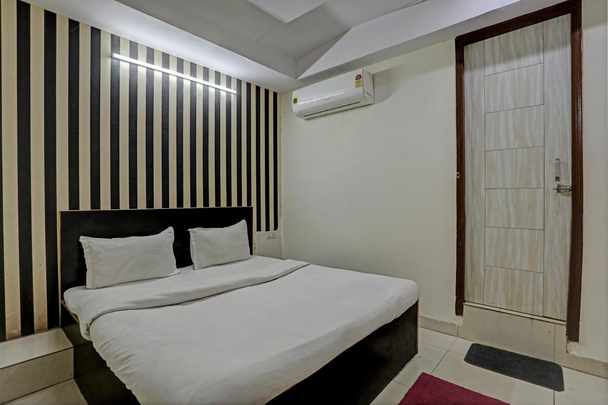 Hotel O Kanak Palace New Delhi Extérieur photo