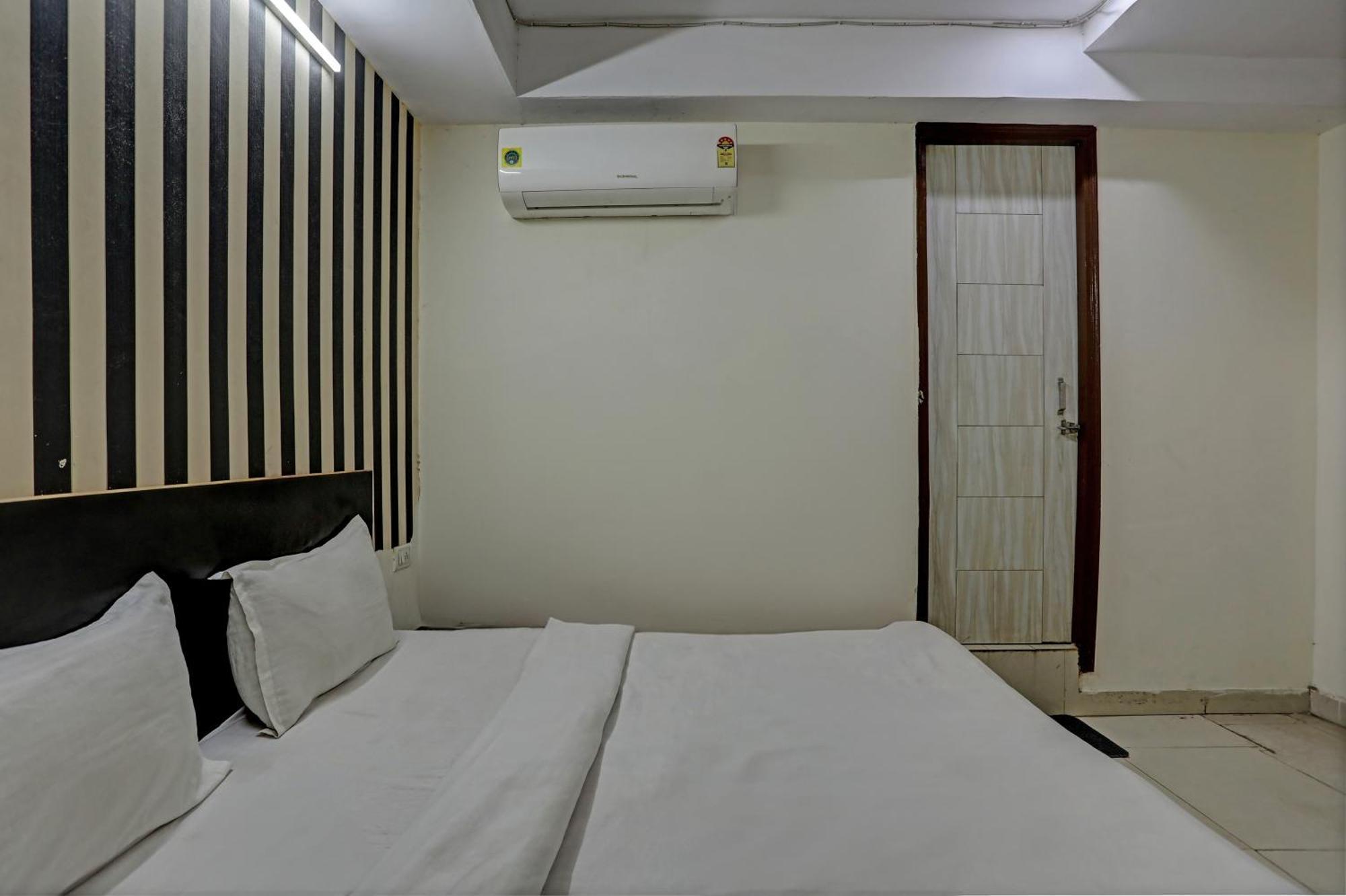 Hotel O Kanak Palace New Delhi Extérieur photo